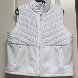 Tek Gear Women's White Quilted Vest
